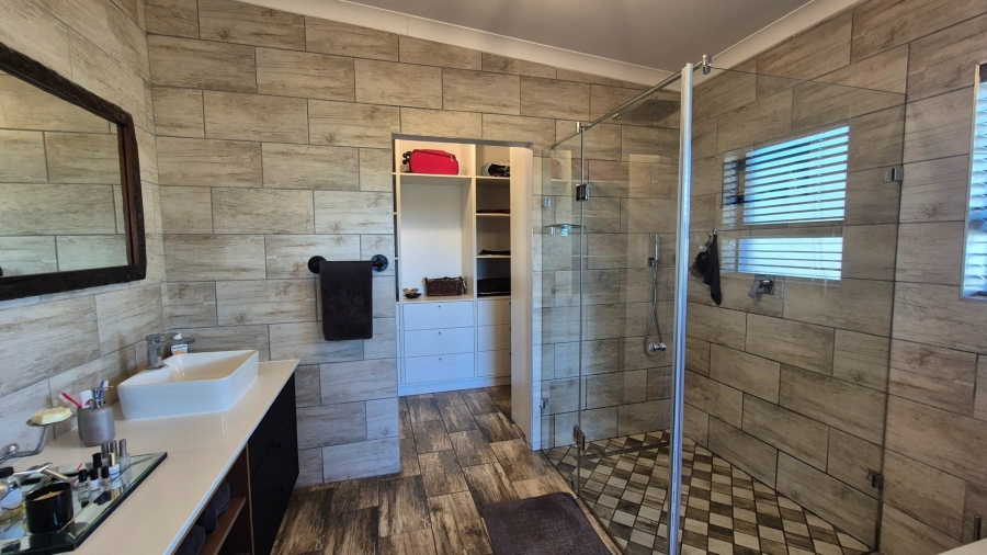 To Let 3 Bedroom Property for Rent in Myburgh Park Western Cape